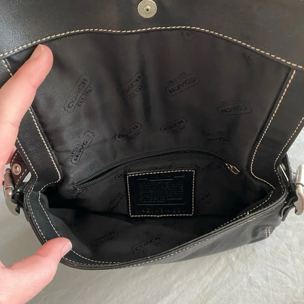 Crossbody black coach purse - Picture 3 of 3